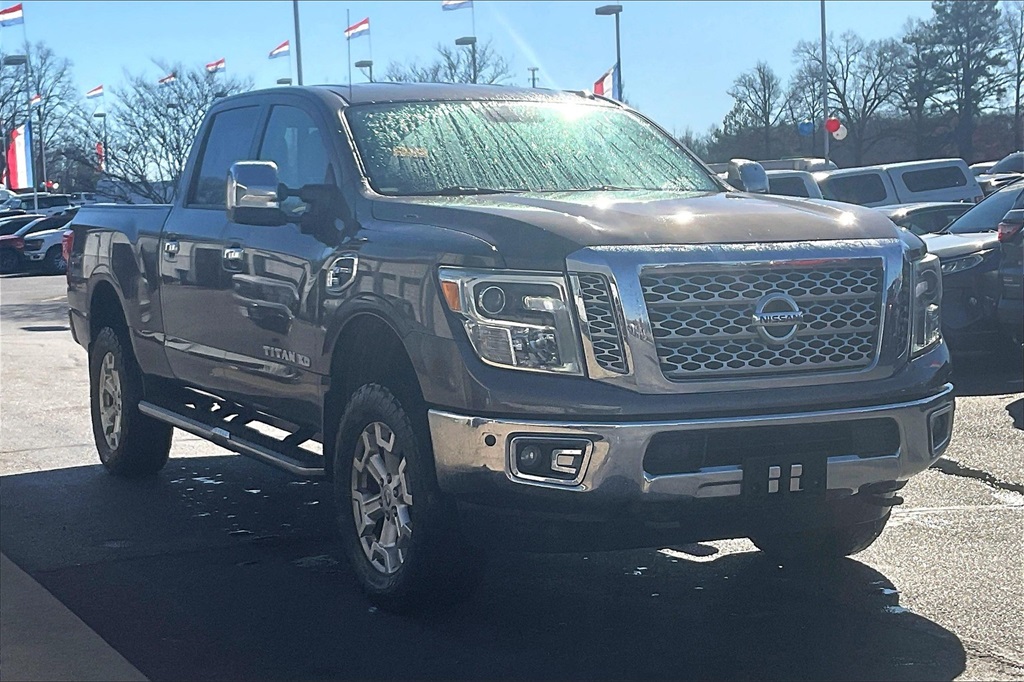 2016 Nissan Titan XD