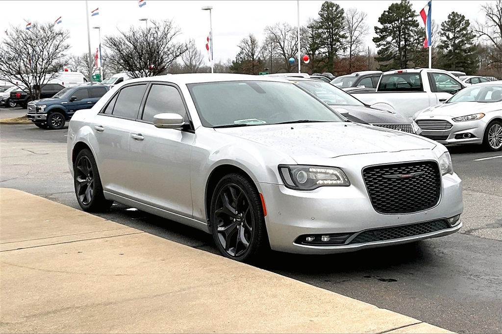 2021 Chrysler 300