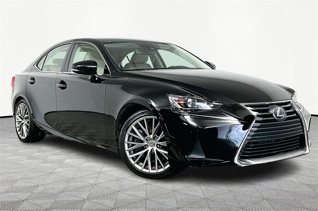 2017 Lexus IS