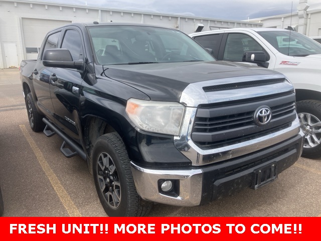 2015 Toyota Tundra 4WD Truck