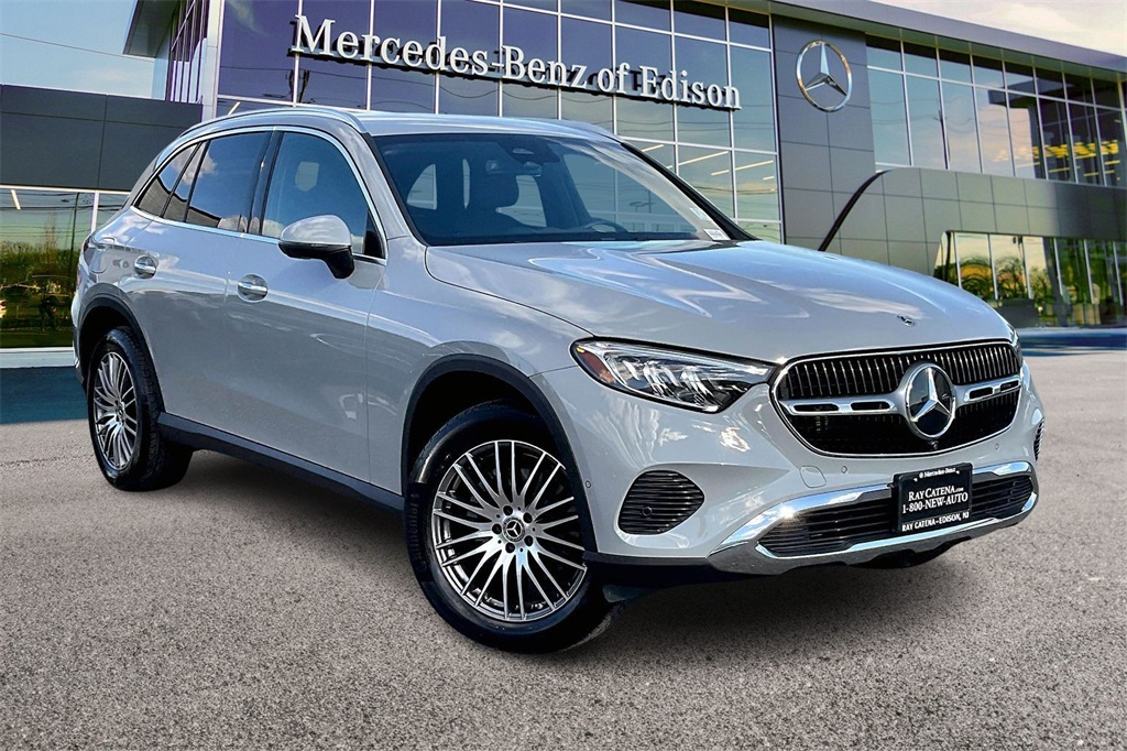 2025 Mercedes-Benz GLC