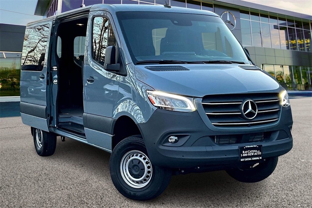 2024 Mercedes-Benz Sprinter Cargo Van