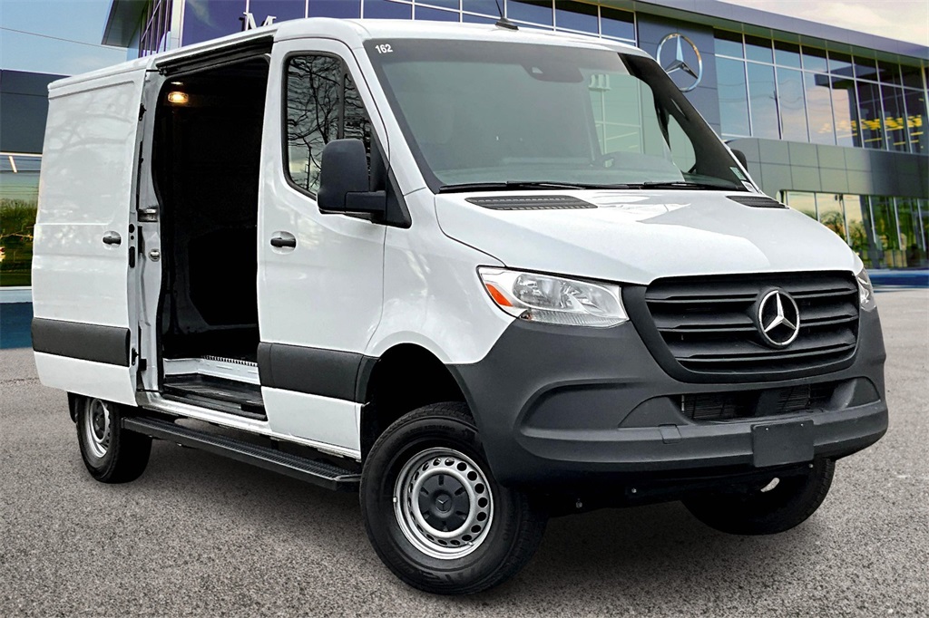 2024 Mercedes-Benz Sprinter Cargo Van