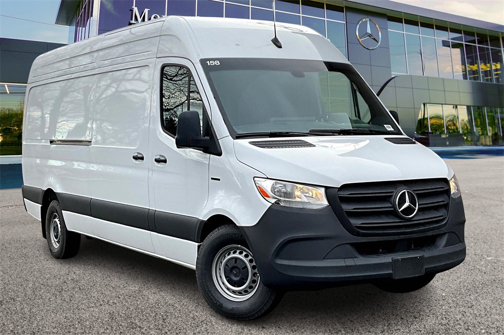 2024 Mercedes-Benz eSprinter Cargo Van