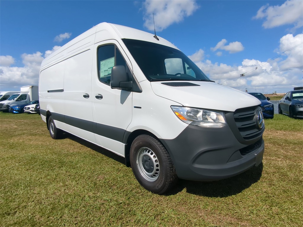 2024 Mercedes-Benz eSprinter Cargo Van