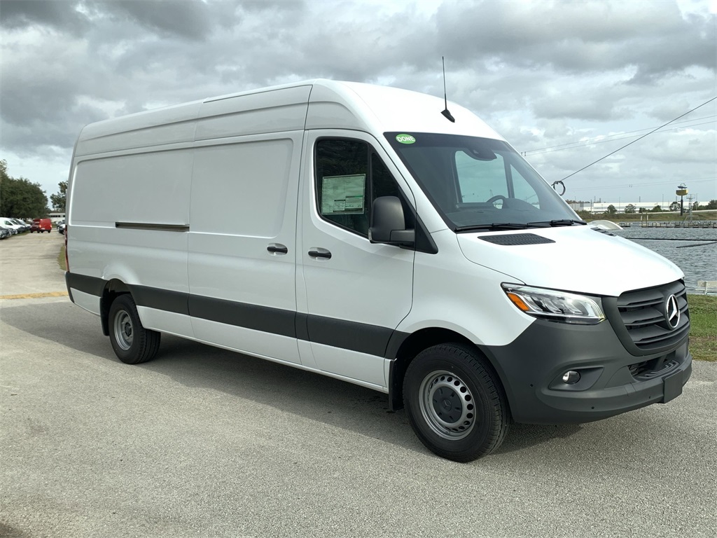 2024 Mercedes-Benz Sprinter Cargo Van