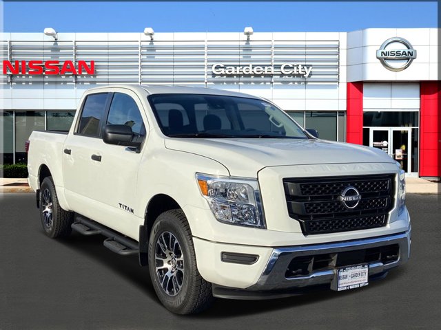 2023 Nissan Titan