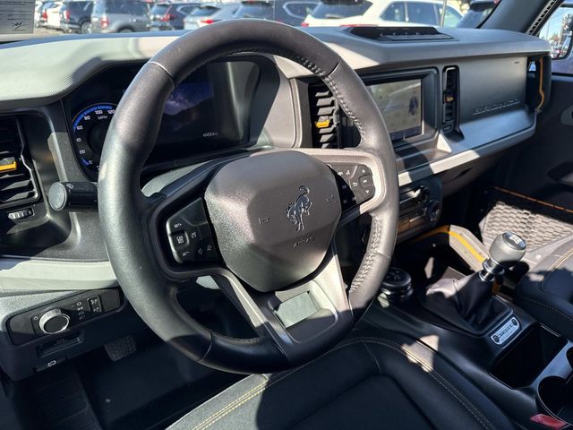 2022 Ford Bronco Badlands — photo 1 of 12