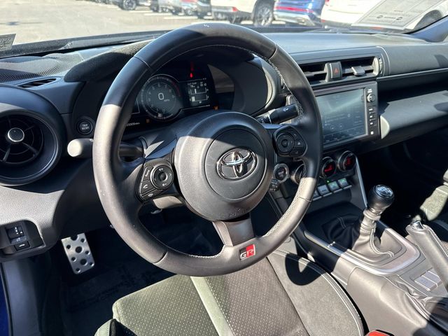 2024 Toyota GR86 Premium — photo 1 of 12