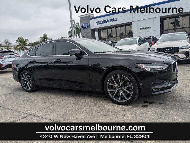 2017 Volvo S90