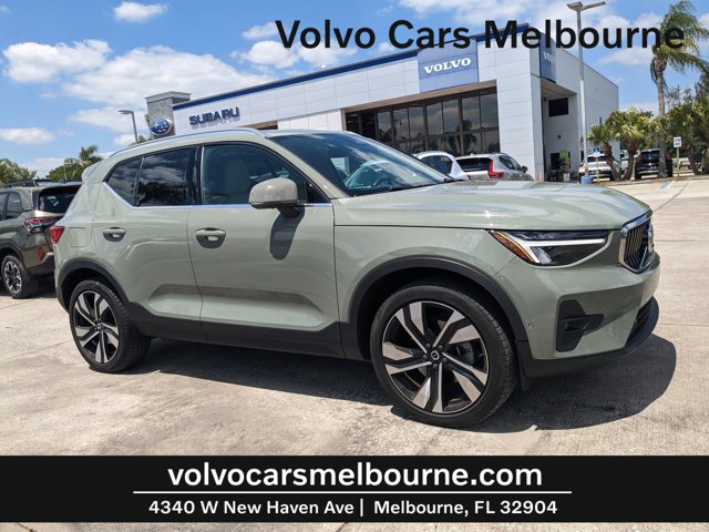 2023 Volvo XC40
