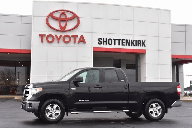 2016 Toyota Tundra 4WD Truck