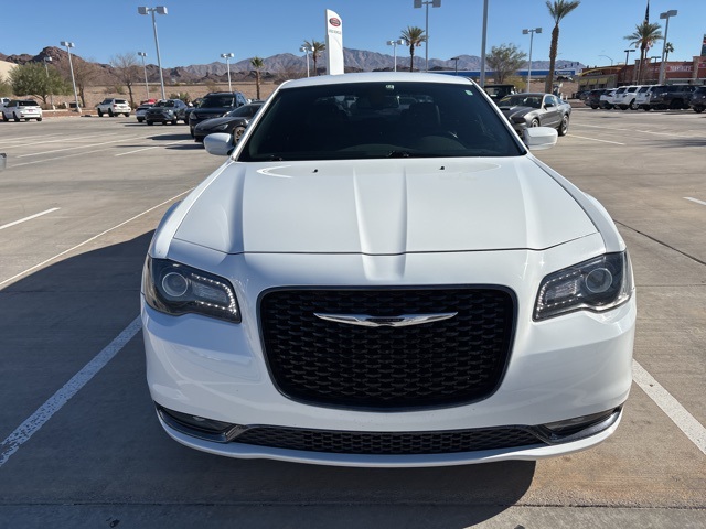 2020 Chrysler 300