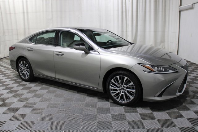 2020 Lexus ES