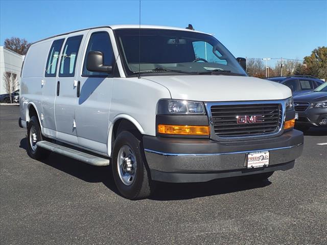 2021 GMC Savana Cargo Van