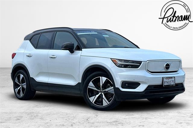 2021 Volvo XC40