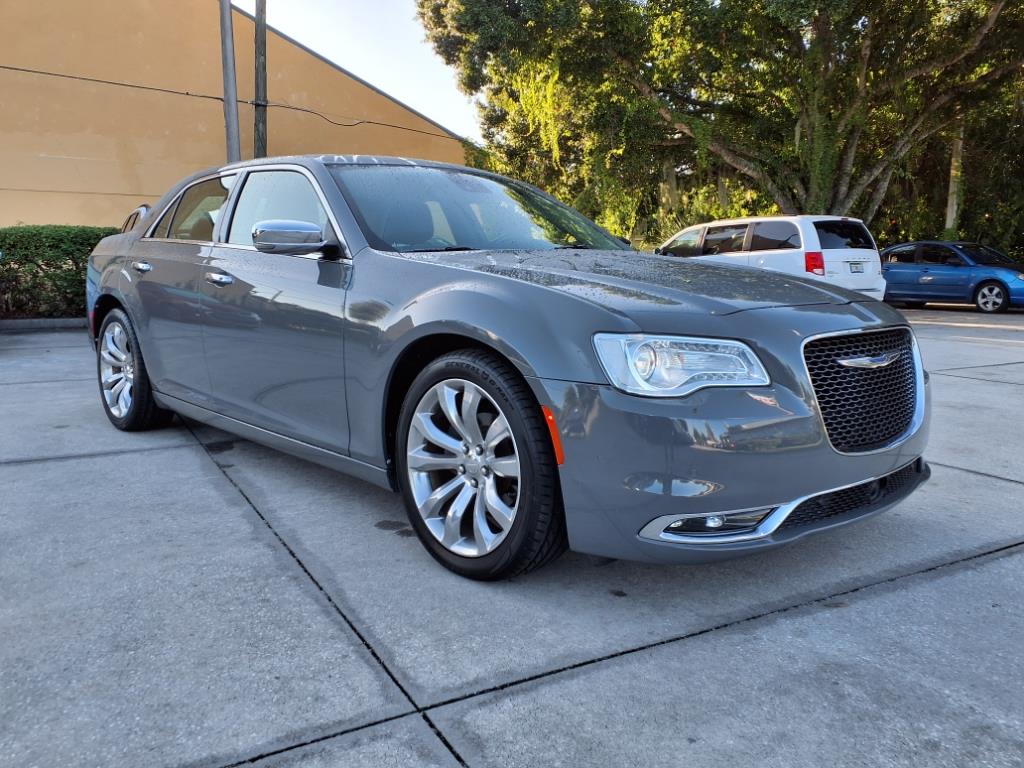 2019 Chrysler 300