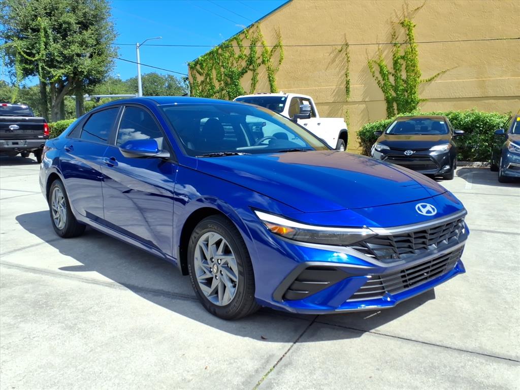 2025 Hyundai Elantra Hybrid