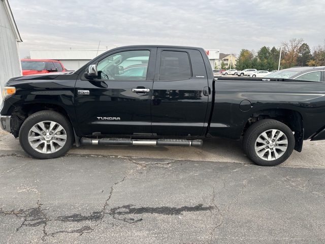 2016 Toyota Tundra 4WD Truck