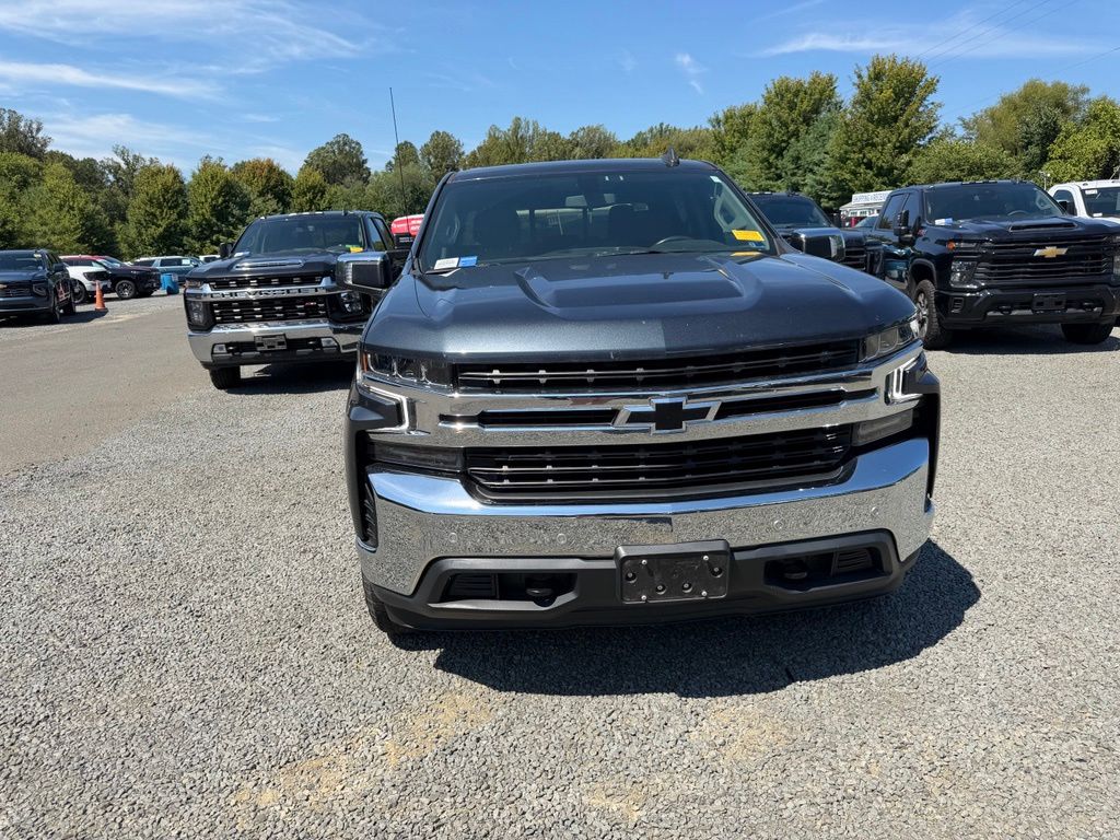 2021 Chevrolet Silverado 1500 LT — photo 1 of 12