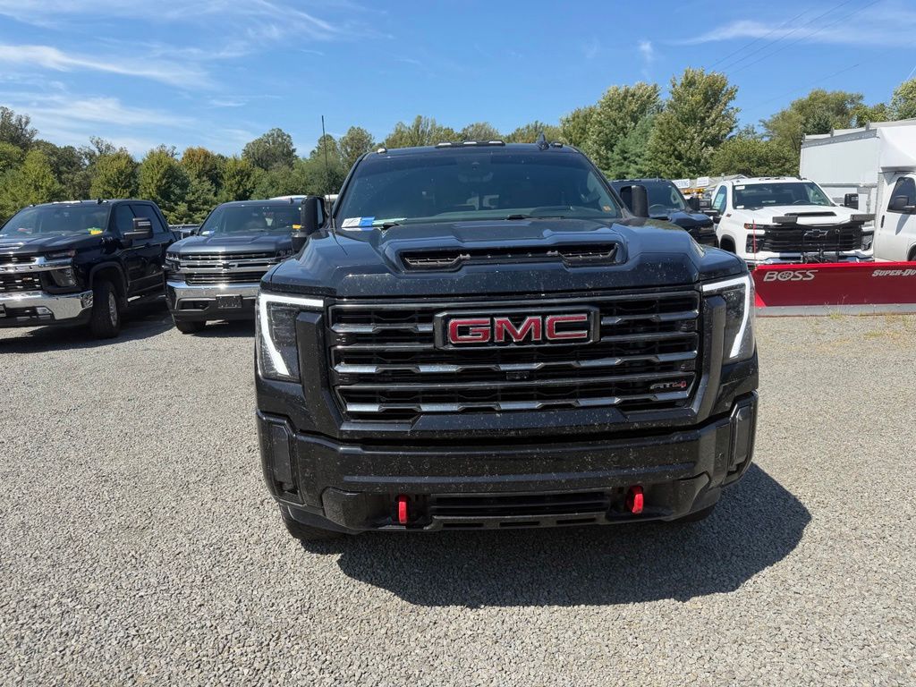 2024 GMC Sierra 2500HD AT4 — photo 1 of 12