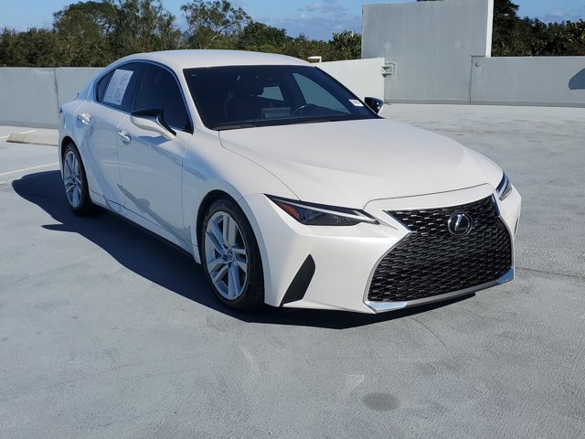 2022 Lexus IS