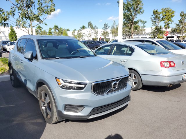 2020 Volvo XC40