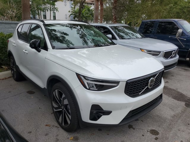 2024 Volvo XC40