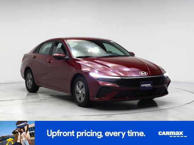 2024 Hyundai Elantra SE