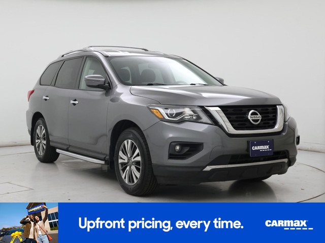 2020 Nissan Pathfinder SV