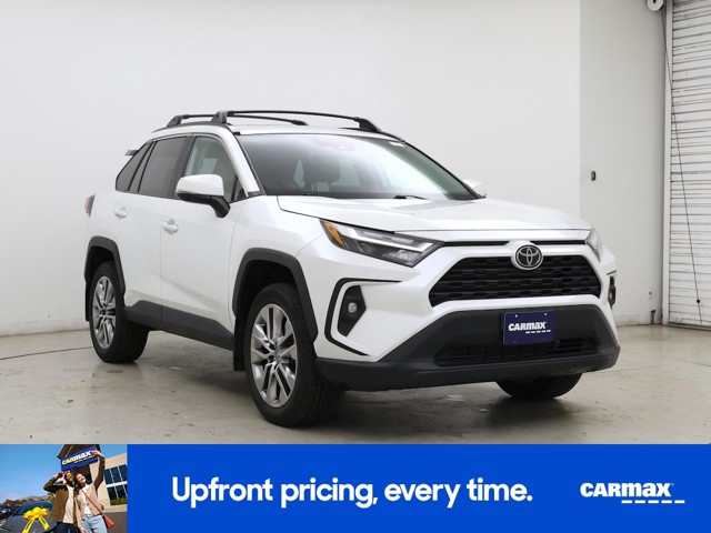 2023 Toyota RAV4 XLE Premium