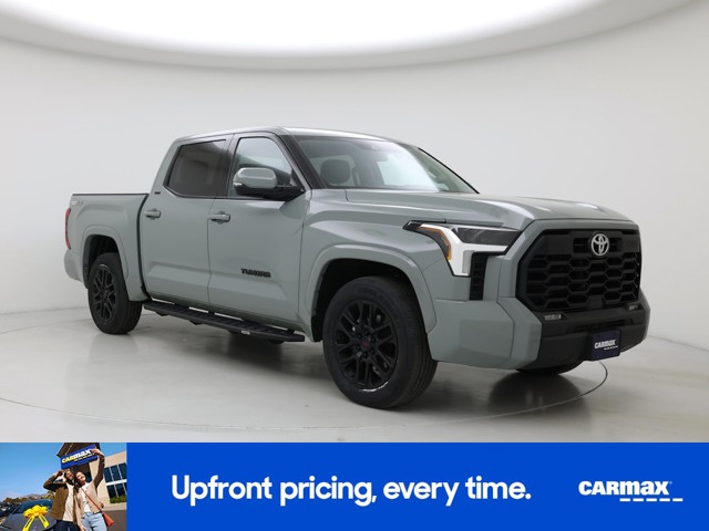 2022 Toyota Tundra 4WD SR5