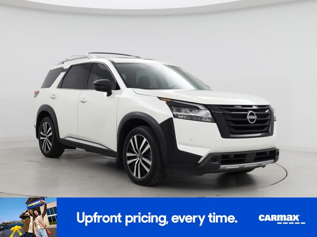 2023 Nissan Pathfinder Platinum