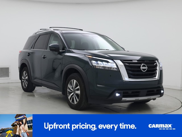 2024 Nissan Pathfinder SL