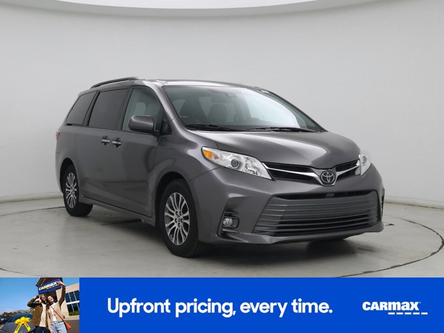 2020 Toyota Sienna XLE