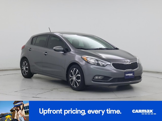 2016 Kia Forte 5-Door LX