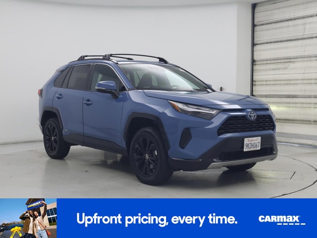 2024 Toyota RAV4 SE