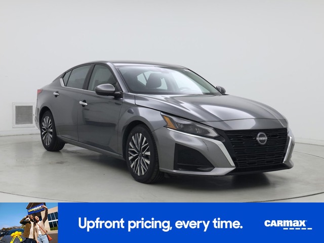 2023 Nissan Altima SV