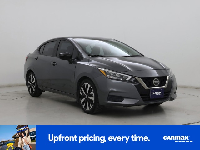 2022 Nissan Versa SR