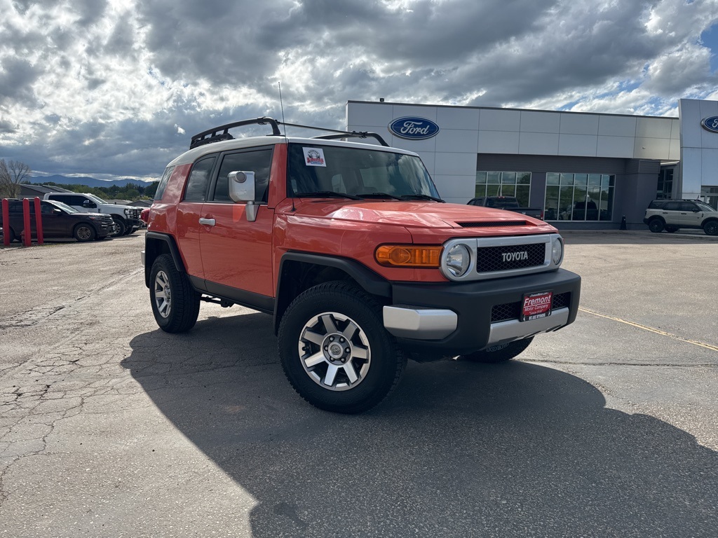 2014 Toyota FJ Cruiser Base