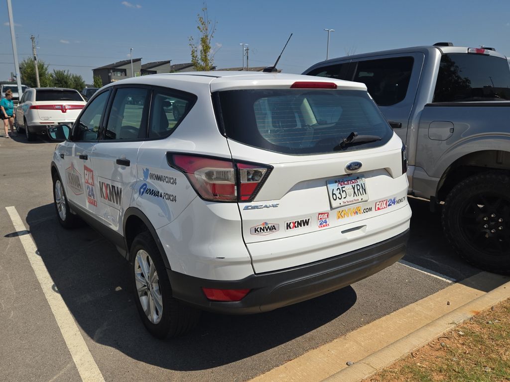 2018 Ford Escape S — photo 1 of 4