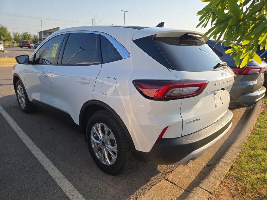 2024 Ford Escape Active — photo 1 of 4