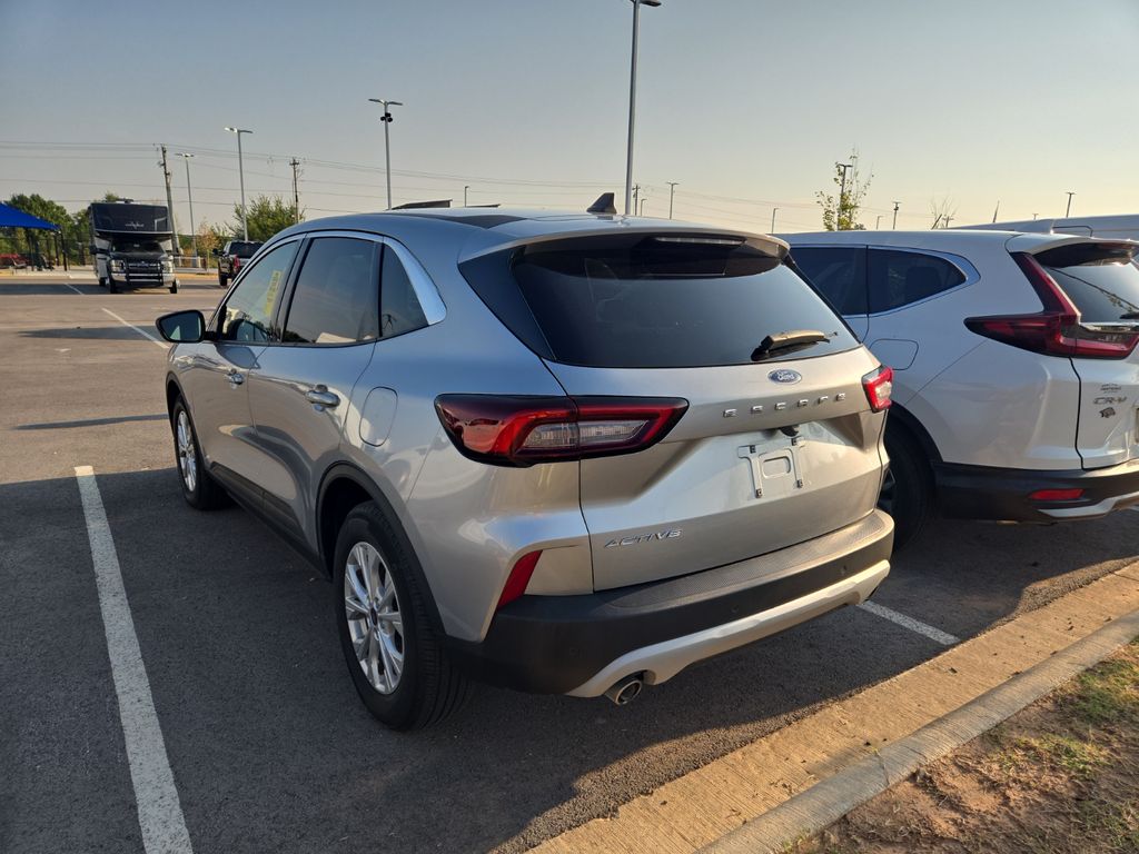 2024 Ford Escape Active — photo 1 of 12