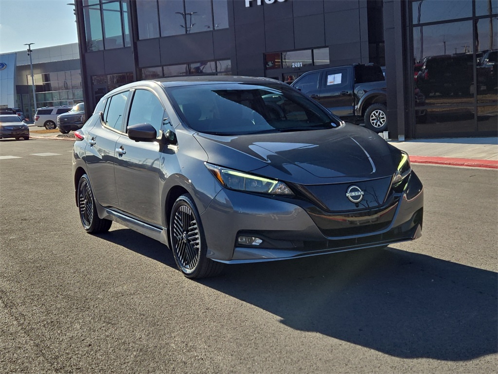 2023 Nissan LEAF