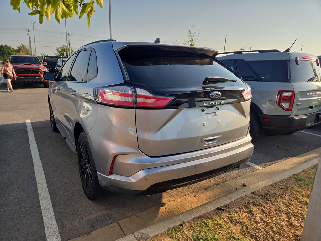 2024 Ford Edge ST Line — photo 1 of 4