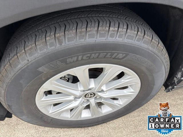 2024 Toyota Grand Highlander XLE — photo 1 of 12