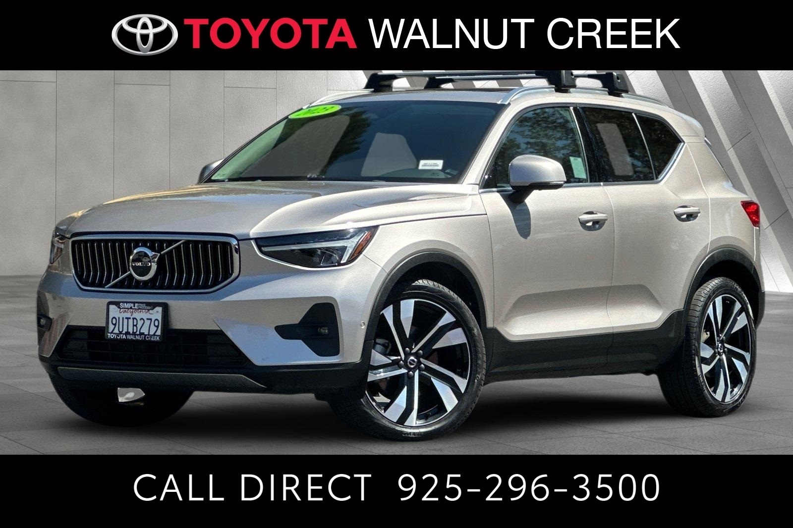 2023 Volvo XC40