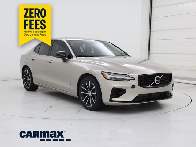 2023 Volvo S60 Recharge T8 Plus Dark Theme