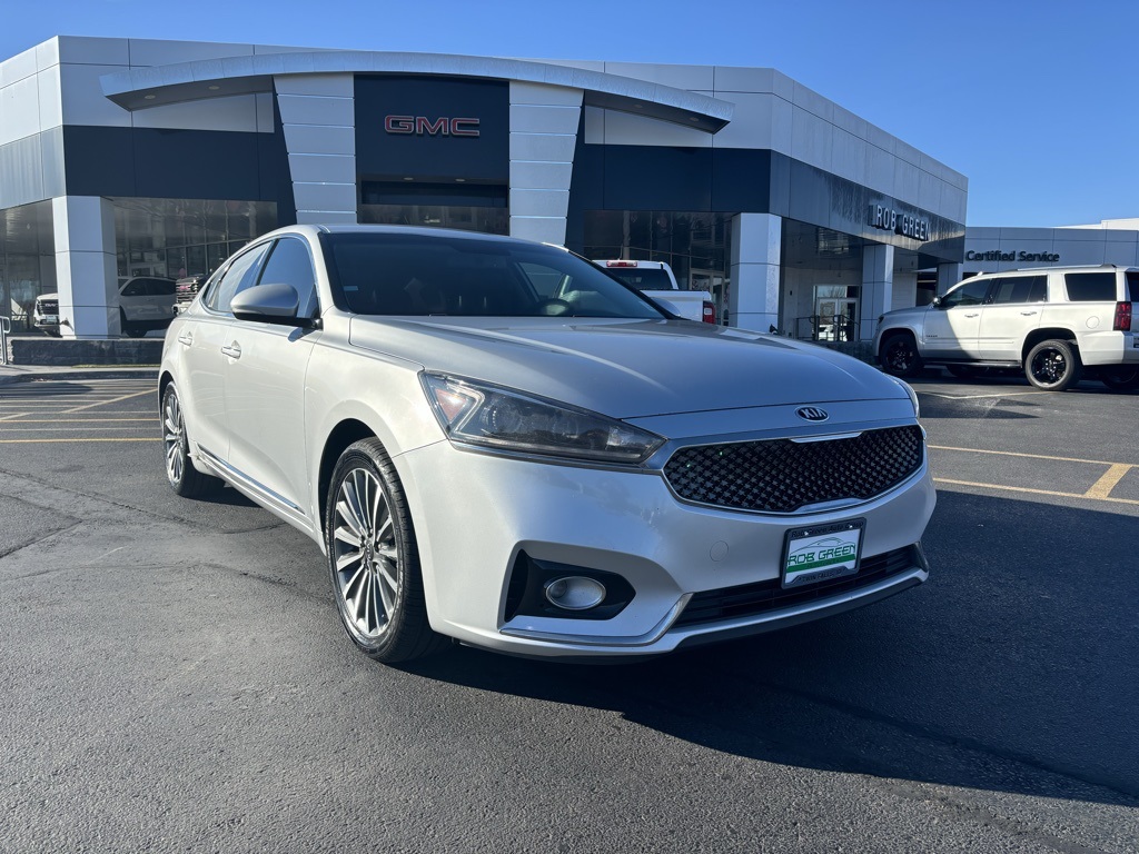 2017 Kia Cadenza