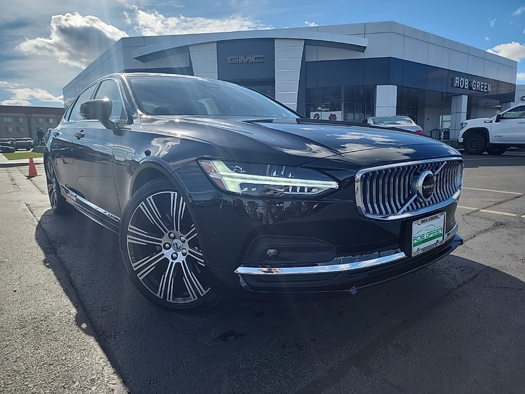 2023 Volvo S90